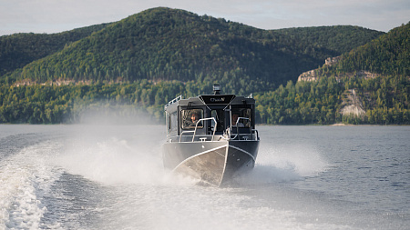 Катер Swift Chaser 700 CSR LE